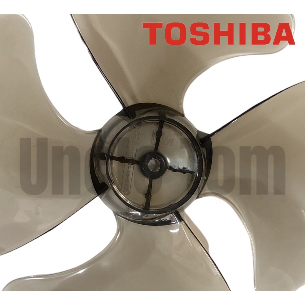 พัดลมและอะไหล่ ใบพัดลม 12 นิ้ว  TOSHIBA (โตชิบ้า) รู 8 มิล อะไหล่พัดลม อังเคิ้ลทอม++