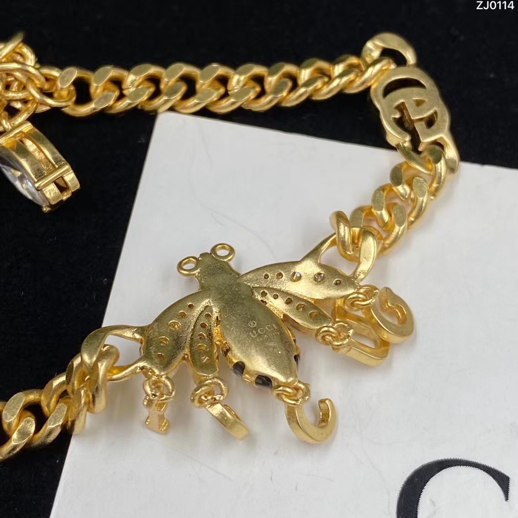 พร้อมกล่อง ร้านค้าจากต่างประเทศ GG สร้อยข้อมือหรูหรา/สร้อยข้อมือคลาสสิก Golden Bee/สร้อยข้อมือเหล็กไทเทเนียมไม่จางหาย / 04213 ราคา ถูกที่สุด ดีลบีเคเค แกลเลอรีภาพที่ 7