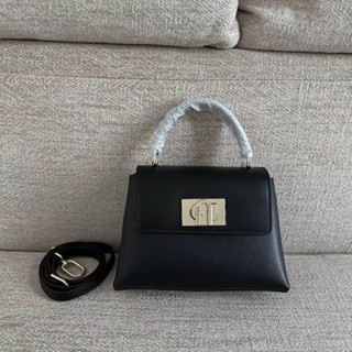 **do** กระเป๋าหนังแท้ Furla Classic 1927 สายถอดได้ สินค้าใหม่ ของแท้