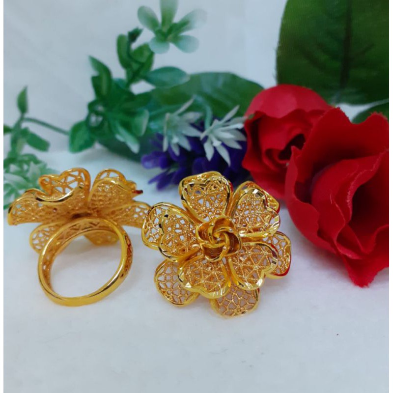 BANGKOK DUBAI DIAMOND RING DUBAI โมเดลดอกไม้