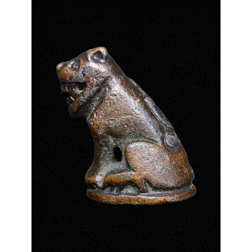 เสือหลวงพ่อปาน วัดมงคลโคธาวาส ( วัดบางเหี้ย ) ต.คลองด่าน อ.บางบ่อ จ.สมุทรปราการ รุ่นฝังลูกนิมิต ปี25