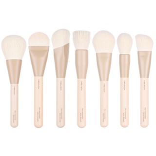 Mei Linda The Essential Skin Brush #MC4305 : meilinda เมลินดา เดอะ เอสเซนเชียล สกิน แปรงปัดแก้ม x 1 ชิ้น alyst