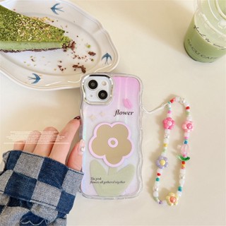 เคสโทรศัพท์มือถือ Tpu นิ่ม แบบใส กันกระแทก ลายดอกไม้ สีชมพู พร้อมสายโซ่คล้องมือ ประดับไข่มุก สําหรับ iPhone 14 13 12 11 Pro Max