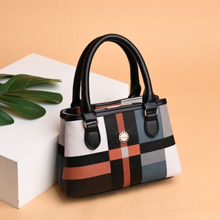 กระเป๋าถือ พิมพ์ลายสก๊อต Colorblock