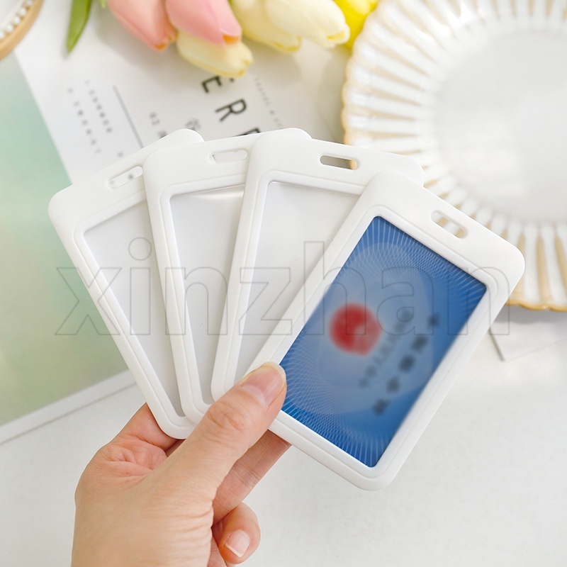 ซองใส่นามบัตร ID หนาพิเศษ / ตัวป้องกันบัตร แบบใส กันน้ํา ทนทาน / กระเป๋าแนวตั้ง PVC พลาสติกที่สมจริง / ที่ใส่ป้ายชื่อ สําหรับพยาบาล, สํานักงาน และโรงเรียน
