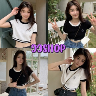 JJ shop💜 พร้อมส่ง  เสื้อครอปแขนสั้น ไหมพรมปักดอกไม้ที่หน้าอก คิ้วท์มาก"M5216" -N