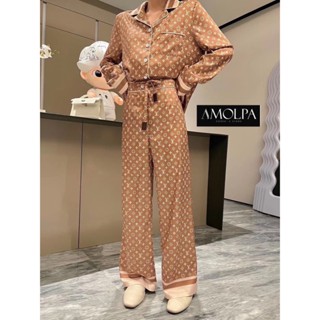 งานพรีเมี่ยม ผ้าสวย ใส่สบาย SET LOUIS VUITTON PAJAMAS SILK ชุดเซท เสื้อเชิ้ต แขนยาว + กางเกงขายาว ผ้าไหม ชุดนอน หลุยส์