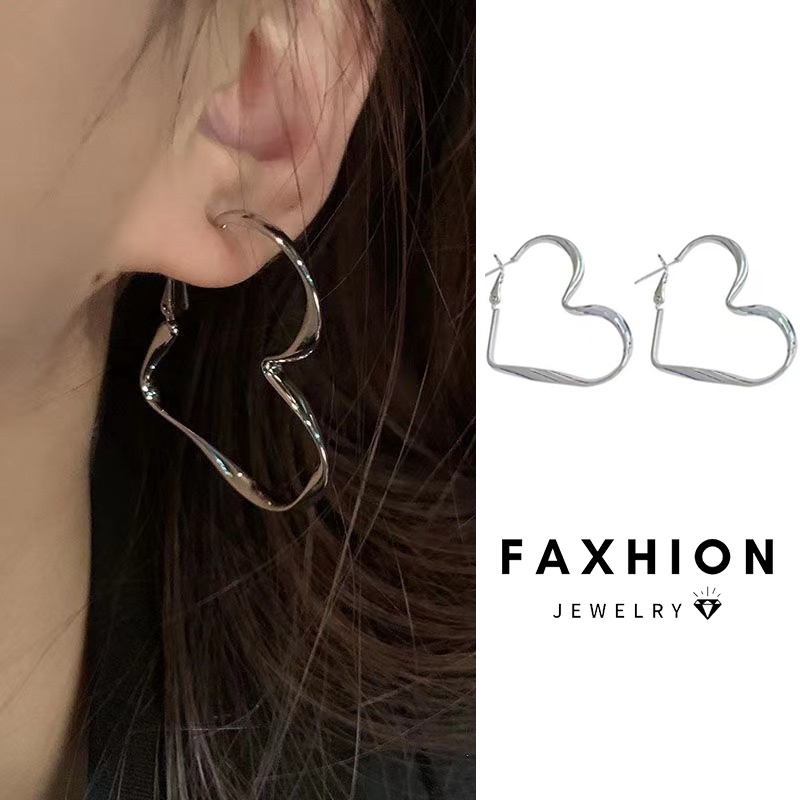 Faxhion ต่างหูห่วงเงิน รูปหัวใจ กลวง เรียบง่าย เครื่องประดับสําหรับผู้หญิง