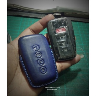 ปลอกหุ้มกุญแจ Toyota keycase: Cross/CHR/Camry 3-4 ปุ่ม ซองรีโมท