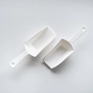 Omocha | Ice Scoop ที่ตักน้ำแข็ง ที่ตักแป้ง ที่ตักธัญพืช ที่ตักอาหารแห้ง (เซท 2 ชิ้น)