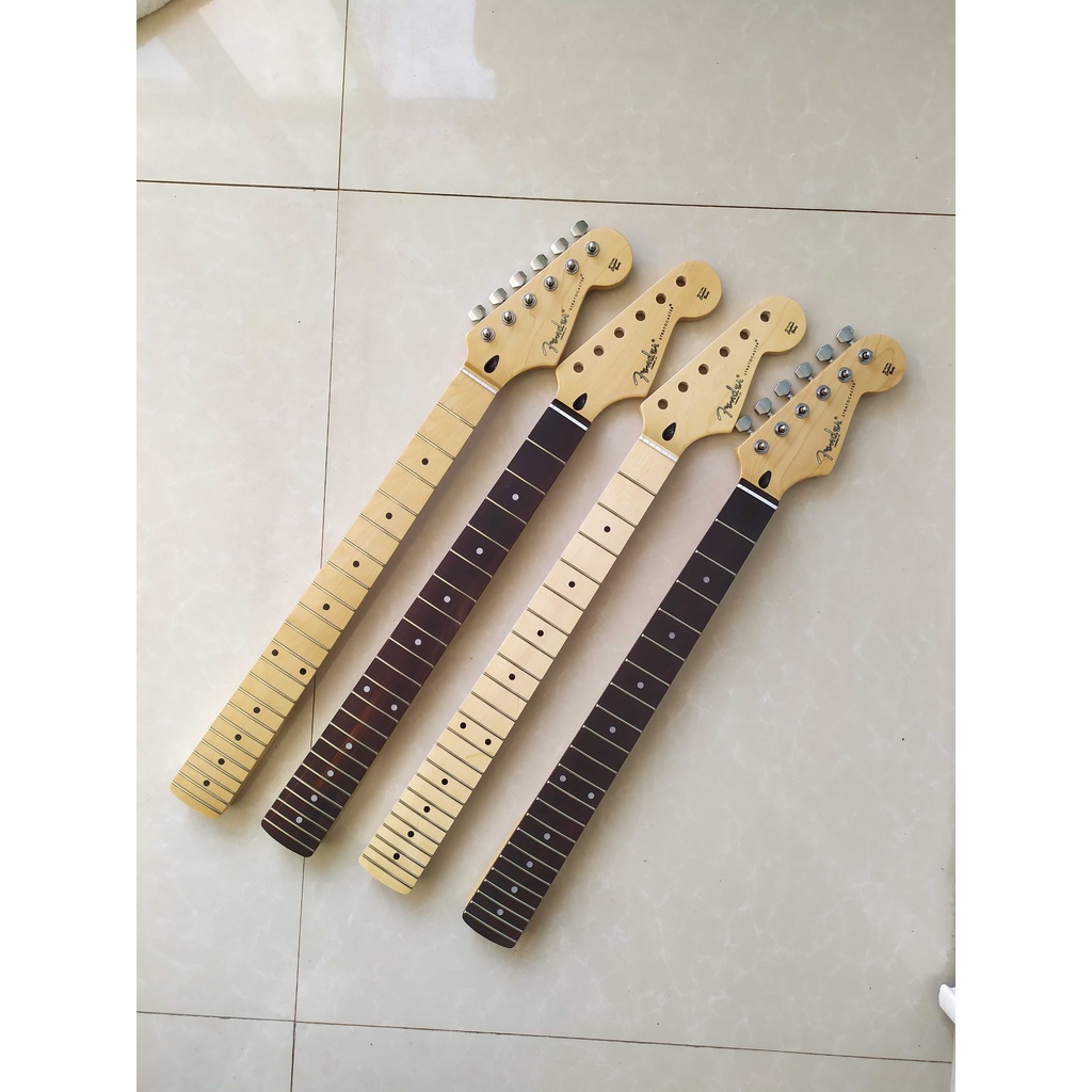 Fender 22 Frets คอกีตาร์ไฟฟ้า เคลือบเงา เมเปิ้ล โมเดิร์น รุ่น “C” Rosewoood/Maple ฟิงเกอร์บอร์ด พร้อมจูนเนอร์