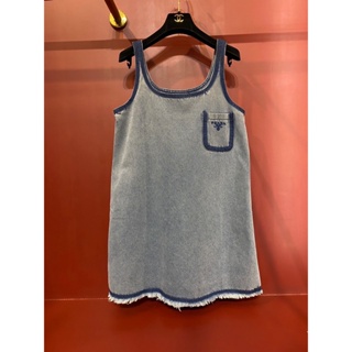 ♥ เช็คสินค้าก่อนสั่ง DENIM MINI DRESS มินิเดรส เดรส ผ้ายีนส์ ฟอกสีสวยมาก ผ้านิ่มอย่างดี งานสวยเนี้ยบ พราด้า ปราด้า