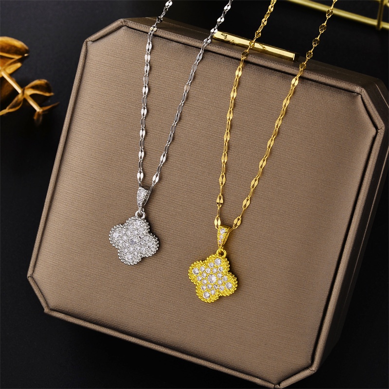 Ht สร้อยคอสเตนเลส ไทเทเนียม ชุบทองแท้ 18K จี้ใบโคลเวอร์สี่แฉก ประดับเพชร ไม่จางหาย แฟชั่นสไตล์เกาหลี สําหรับผู้หญิง