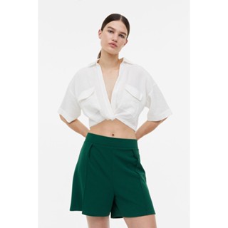 H&amp;M  Woman Pleat-detail shorts 1165043_1