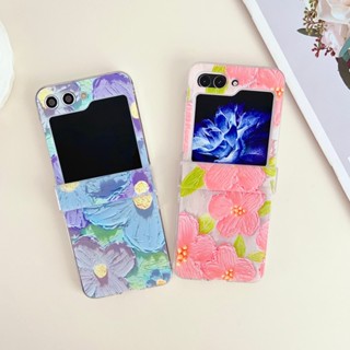 เคสโทรศัพท์มือถือแบบแข็ง ใส กันกระแทก ลายดอกไม้สีฟ้า ชมพู พร้อมสายคล้องมือ สําหรับ Samsung Galaxy Z Flip 5 4 3 5G Flip3 Flip4 Flip5