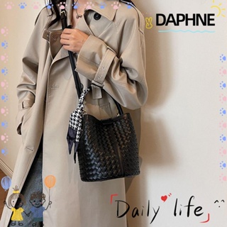 Daphne กระเป๋าสะพายไหล่ กระเป๋าถือ หนัง PU ทรงบักเก็ต มีซิป หรูหรา สีขาว สีดํา แฟชั่นสําหรับสตรี