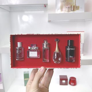 (10ml/5ml) Dior perfume sample set of five Dior/dior น้ําหอมตัวอย่าง ลายดอกไม้ ห้าชิ้น 5 มล. สําหรับผู้หญิง