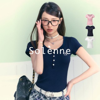 Solenne  เสื้อครอป เสื้อยืดผู้หญิง ครอป baby tee สาวเรโทร 2023 NEW Style Stylish Comfortable ทันสมัย Chic A29J1L6 36Z230909