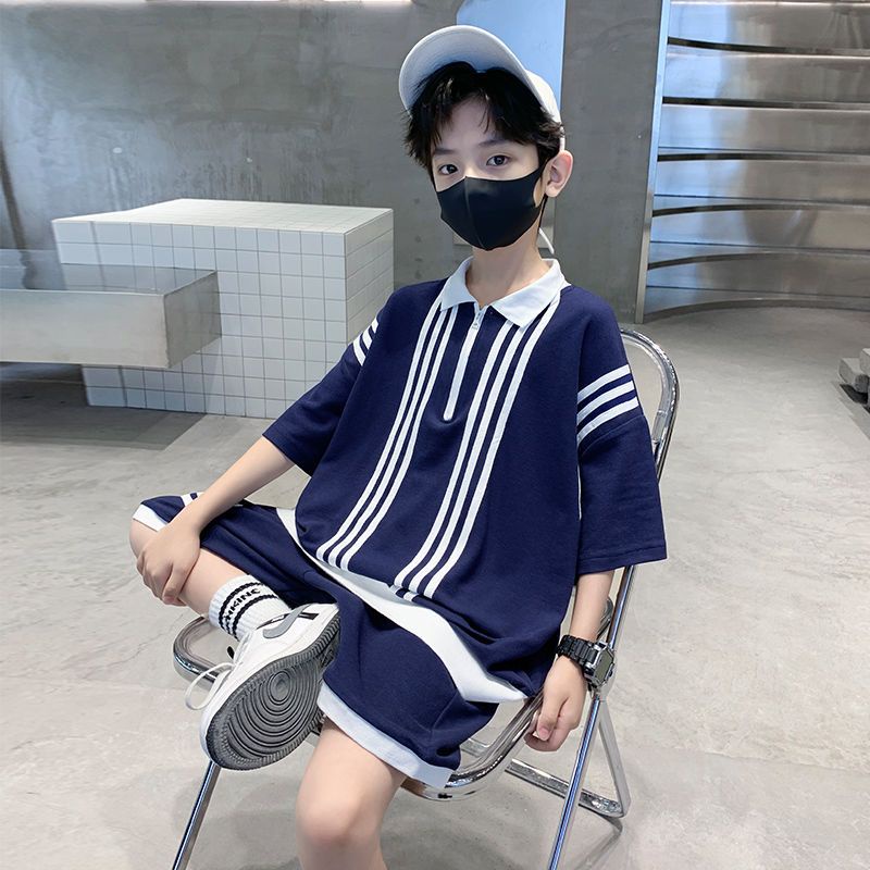 CK ชุดฤดูร้อนเด็กชาย ใหม่ชายกลางและใหญ่ส่วนบางเด็กแขนสั้นเด็กฤดูร้อนหล่อระเบิดถนนเวอร์ชั่นเกาหลีของกระแสน้ำ