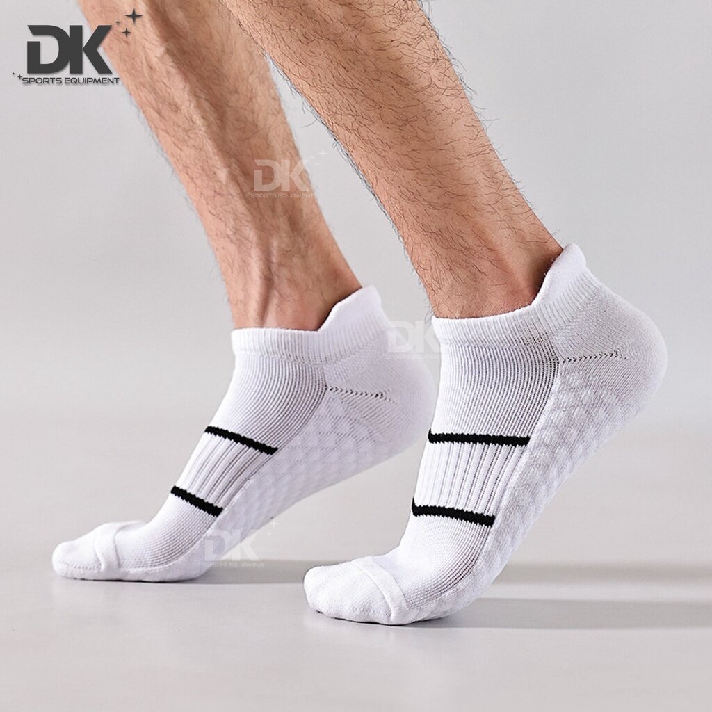DK ถุงเท้าวิ่ง พื้นหนาพิเศษ ใส่เล่นกีฬา ลดแรงกดทับ นุ่มสบายเท้า สำหรับผู้ชาย และหญิง (1 คู่)