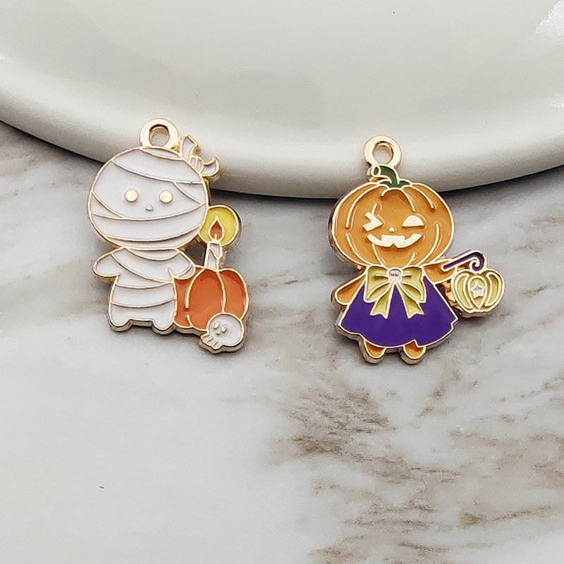 2 ชิ้น/ล็อตการ์ตูนฮาโลวีน Mummy Pumpkin Man เคลือบโลหะผสมเคลือบจี้อุปกรณ์เสริม Charms สําหรับผู้หญิง, Key Chain/ต่างหู/สร้อยคอจี้ทําด้วยมือ DIY เครื่องประดับ w003