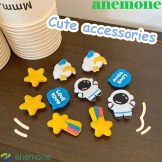 Anemone รองเท้าแตะ Crocs แบบนิ่ม กันน้ํา กันลื่น ลายนักบินอวกาศ สําหรับผู้หญิง