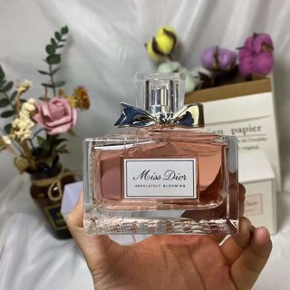 Miss Dior น้ําหอมดอกไม้ 100 มล.