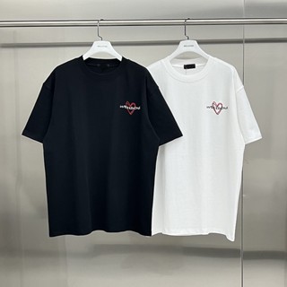 [พร้อมส่ง] เสื้อยืดแขนสั้น พิมพ์ลายตัวอักษร WE11DONE ทรงหลวม สไตล์สตรีท เหมาะกับฤดูร้อน สําหรับผู้ชาย และผู้หญิง