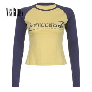 Vesglory เสื้อครอปท็อปลําลอง แขนยาว คอกลม พิมพ์ลายตัวอักษร ทรงหลวม สีตัดกัน สไตล์สตรีท แฟชั่นสําหรับสตรี 2023