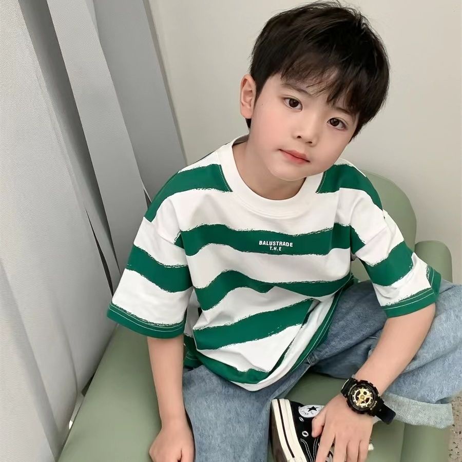 เสื้อยืดเด็กเด็กชายแขนสั้นฤดูร้อนสไตล์ใหม่เด็กทารกครึ่งแขนระดับไฮเอนด์