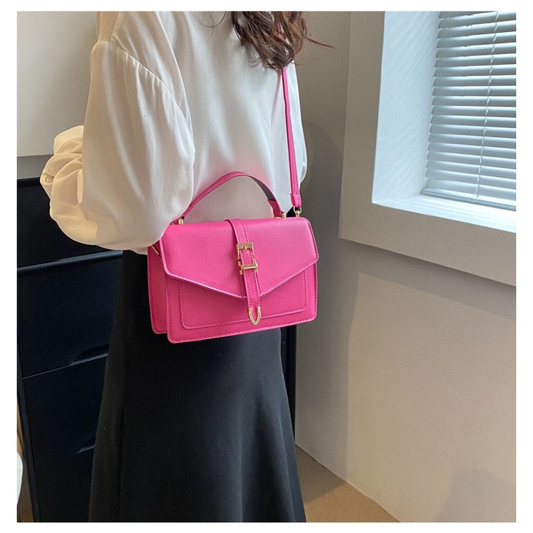 กระเป๋าสะพาย กระเป๋ารุ่น Daisy bag พร้อมสาย crossbody