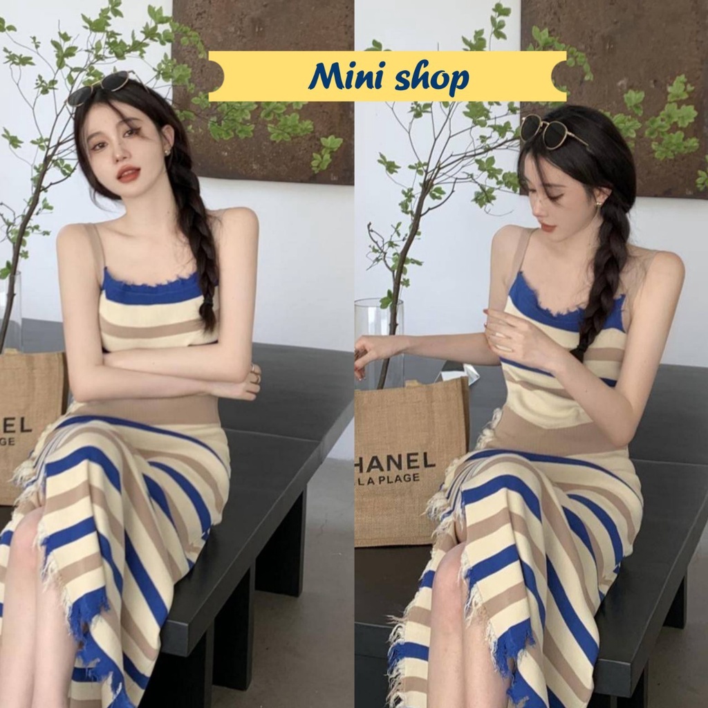 Mini shop🌸พร้อมส่ง🌸 (56089) ชุดเดรสไหมพรม รัดรูป แหวดข้างๆเล็กเก๋มากแม่