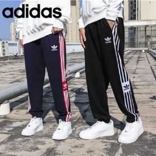 Adidas ของแท้ 100% กางเกงกีฬาลําลอง ทรงหลวม ลายทาง สามแถบ แฟชั่นคลาสสิก สําหรับผู้ชาย