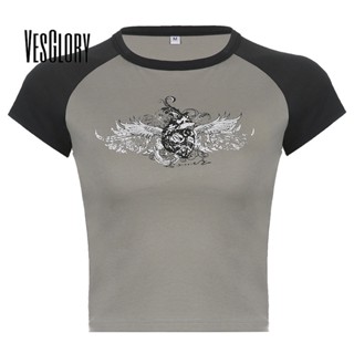 Vesglory เสื้อครอปท็อป คอกลม แขนสั้น พิมพ์ลาย สีตัดกัน เซ็กซี่ สําหรับผู้หญิง 2023