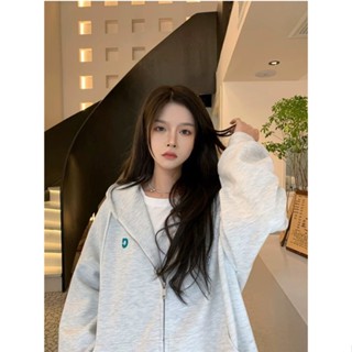 [พร้อมส่ง] เสื้อคาร์ดิแกนกันหนาว มีฮู้ด ปักลายตัวอักษร แต่งสายโซ่ แบบบาง แฟชั่นฤดูใบไม้ร่วง และฤดูหนาว สําหรับผู้หญิง 2023