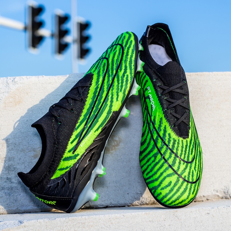 FG Soccer Shoes รองเท้าฟุตบอลกีฬากลางแจ้งสําหรับการแข่งขันฟุตบอลชายและหญิง Size: 35-45