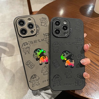 เคสไอโฟน14 pro max 8พลัส เครื่องหนังขอบตรง ยิงเรเดียม เคสก้นชินจัง iPhone14promax เคส for iphone 12 11 14 pro max Xr Xs X 7 8 plus 14 plus เคสไอโฟน11 CASE iphone 13 Pro