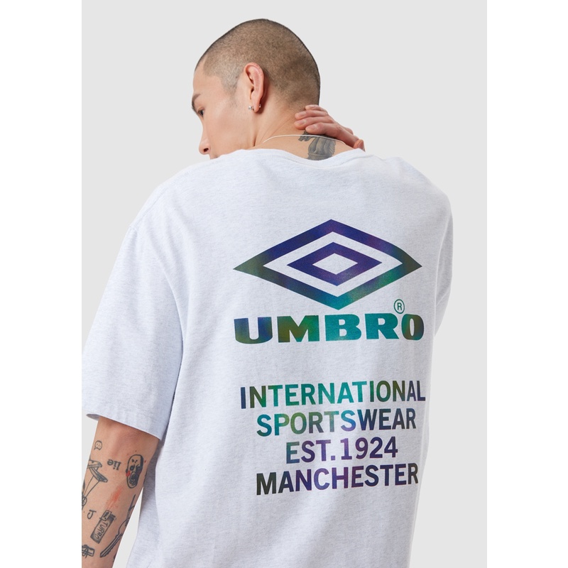 Umbro เสื้อยืดคอกลม แขนสั้น พิมพ์ลายโลโก้ แฟชั่นฤดูร้อน สําหรับคู่รัก