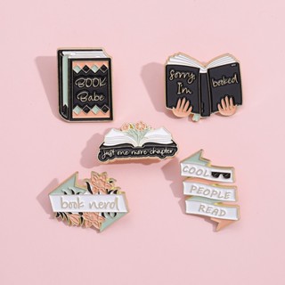 เข็มกลัด รูปหนังสือ Nerd Enamel Pin เครื่องประดับ เหมาะกับของขวัญ สําหรับนักเรียน