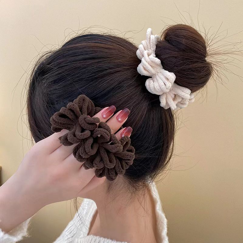 สไตล์ใหม่ ที่คาดผมแฟชั่น ผ้ากํามะหยี่ขนนิ่ม Scrunchy ยางรัดผม เรียบง่าย ผูกหัวบอล ระดับไฮเอนด์ ยางรัดผม ซองหนังผู้หญิง