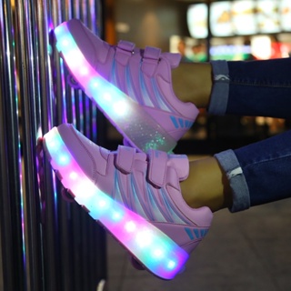 พร้อมส่ง เชือกผูกรองเท้าโรลเลอร์สเก็ต ขนาดใหญ่ 27-43 ล้อคู่ มีไฟ LED ชาร์จได้ สําหรับผู้ใหญ่ และเด็ก เหมาะกับการเล่นกีฬา