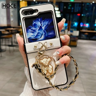 Hoce ZFlip5 เคสโทรศัพท์มือถือหนัง ลายหมี พร้อมสายโซ่คล้องมือ หรูหรา สําหรับ Samsung Galaxy Z Flip 4 ZFlip3 5G flip5