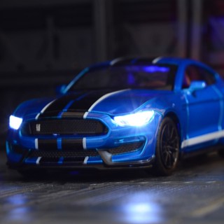 โมเดลรถยนต์ 1: 32 Ford Shelby Alloy Car Model GT350 Ford Mustang Metal Sports Car ของเล่นสําหรับเด็ก