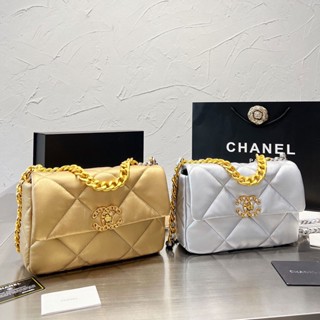 Chanelss (พร้อมกล่อง) กระเป๋าสะพายไหล่ 19 โซ่ สีทอง 25 ซม. แฟชั่นคลาสสิก สําหรับผู้หญิง