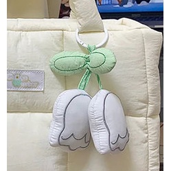 จี้ดอกไม้ สีขาว สําหรับตกแต่งกระเป๋าเป้สะพายหลัง กระเป๋าถือ