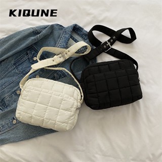 KIQUNE   กระเป๋าสะพาย ข้าง กระเป๋าผู้หญิงสะพายข้าง 2023 new  สวยงาม ทันสมัย fashion สไตล์เกาหลี L91TGK5 37Z230910