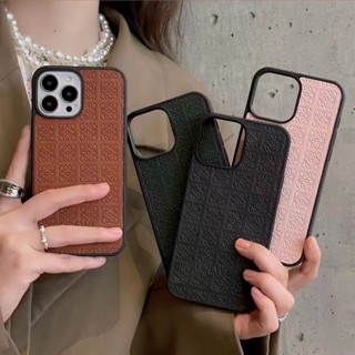 เคสโทรศัพท์มือถือหนัง ลายโลโก้ Knurling LOEWE แฟชั่น สําหรับ iphone 13promax 13 12 11 Pro Max XSMAX X Xr Xs Max 11promax 12promax 12pro 6 7 8 Plus 6p 7p 8p