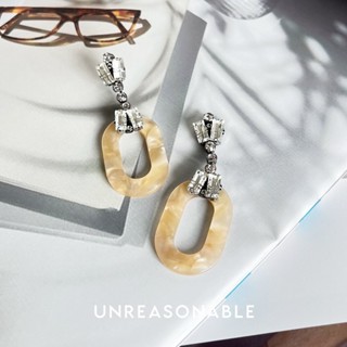 ต่างหู Acrylic Ivory ต่างหูคลิป ต่างหูก้านเงินแท้ น้ำหนักเบา สวยใส่สบาย Unreasonable Accessories UA0814-01