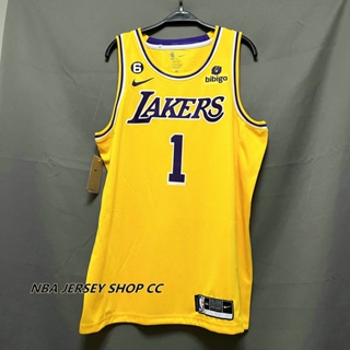 【คุณภาพสูง】ใหม่ ของแท้ NBA 2022-23 Los Angeles Lakers สําหรับผู้ชาย #1 เสื้อกีฬาแขนสั้น ลายทีม DAngelo Russell Icon Edition สีทอง