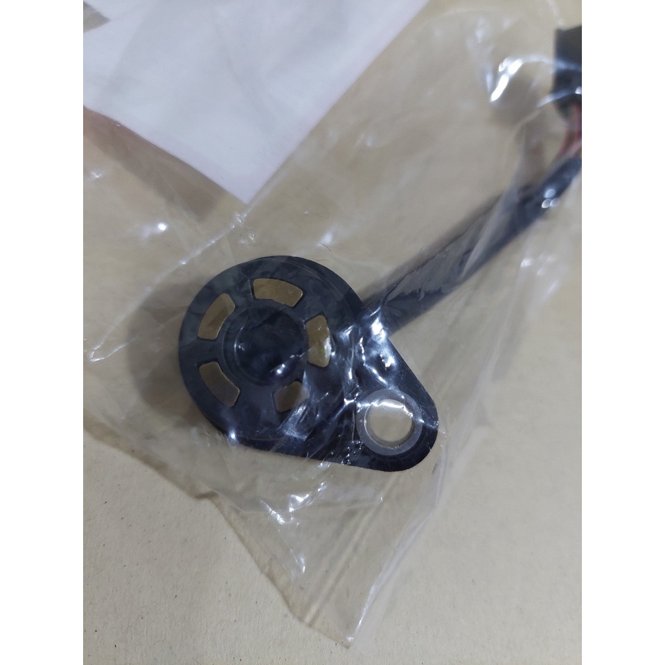 - สวิทช์ไฟเกียร์ wave110i ทุกรุ่น เวฟ125i ปลาวาฬ ของแท้ศูนย์ HONDA 35759-K58-T81